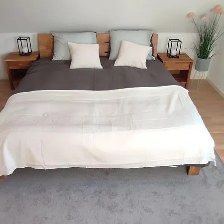 Am Waldrand Mit Grossem Balkon Lubbecke