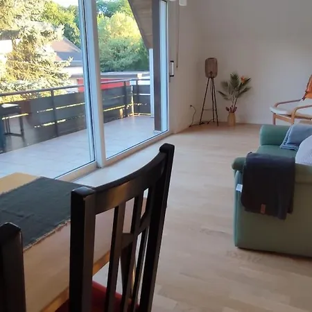 Am Waldrand Mit Grossem Balkon Lägenhet *