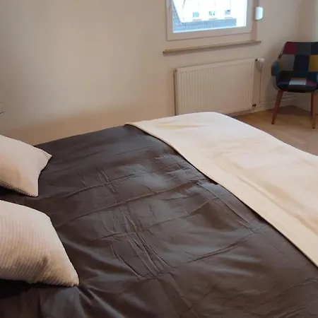 Am Waldrand Mit Grossem Balkon Lägenhet