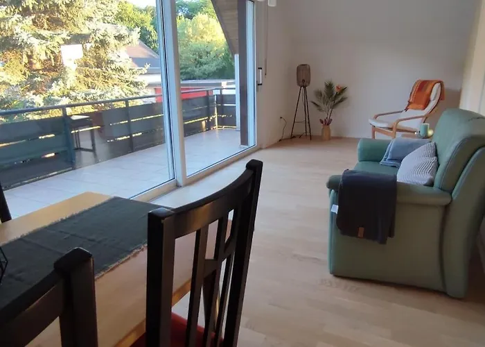 Am Waldrand Mit Grossem Balkon Апартаменты *