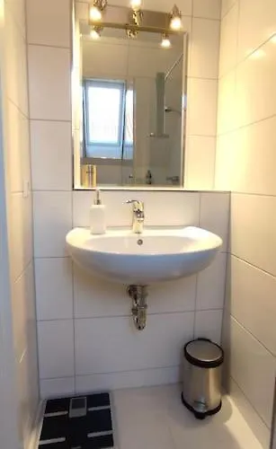 Апартаменты Am Waldrand Mit Grossem Balkon