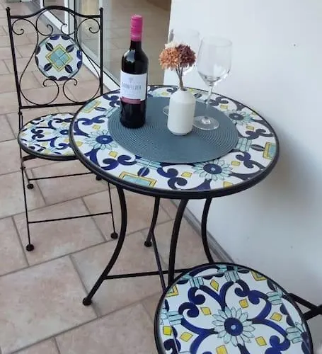 Апартаменты Am Waldrand Mit Grossem Balkon Люббекке