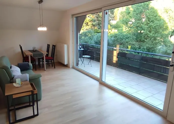 Am Waldrand Mit Grossem Balkon * Люббекке